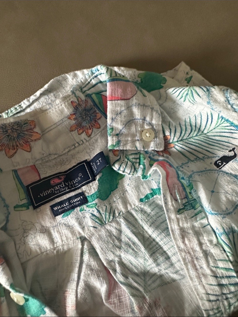 Vineyard Vines White Short-Sleeve Button-Down with Green & Pink Tropical Print - Picture 4 of 4